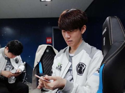 CSGO Top 1大神EliGE教你该如何设置游戏按键