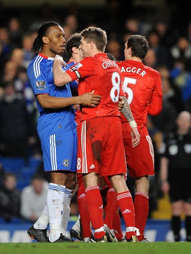 连夺两冠！南京Hero久竞战胜广州TTG 捧起银龙杯！